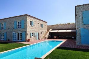 obrázek - Magnificent Stone House Villa 14 beds 7 en-suite rooms Çeşme (450 m2 6500 land)