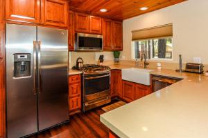 Bohemia Big Bear-1926 by Big Bear Vacations