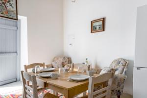 To Hani - Kamara Studio