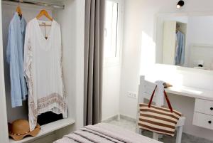 Sunny Apt at Regina Apartments