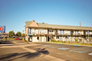 Motel 6-Sacramento, CA - Central