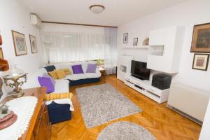 Apartment Jerko - 200 m from beach