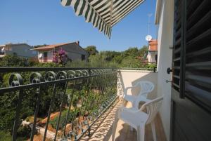 Apartment Rina - 200 m from beach