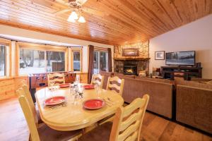 Little Cubs Cabin #1986 by Big Bear Vacations