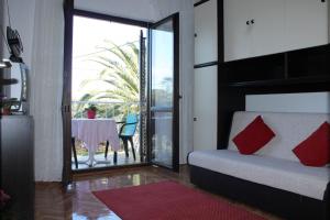Apartments Rada - 150 m from the sea
