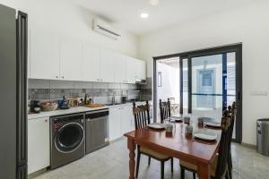 To Hani - Kamara Maisonette