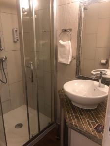 Hotels Hotel Saint Albert : Chambre Familiale