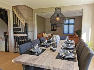 Godo Lodge
