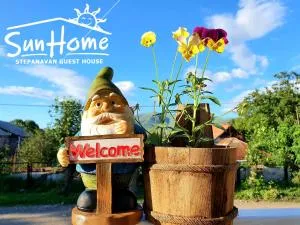 Sunhome Stepanavan Guest House - Sarahartʼ