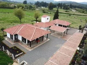 Cabañas Campestres MaRGuin - بايبا