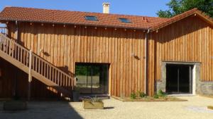 Maisons de vacances Gite dans un parc animalier avec piscine salle de cinema et petit dejeuner : photos des chambres