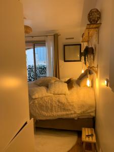 Appartements Studio tt confort coeur ville avec terrasse et parking gratuit : photos des chambres