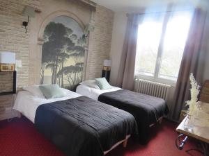 Hotels Hotel Saint Cyr : photos des chambres