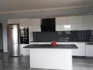 summer-house - Metókhi