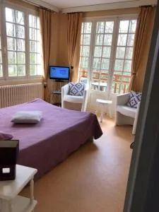 Appartement bagnoles - 瑞维尼苏桑代纳