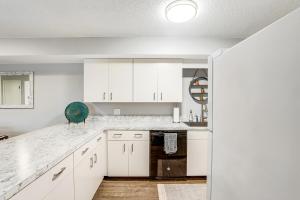 Eagles Landing I --- 260 Sea Eagle Dr Unit 7