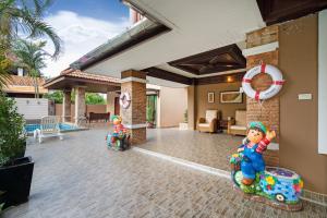 Angel Pool Villa Phuket - Heated Indoor Pool&Private Outdoor Pool