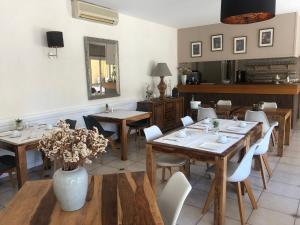 Hotels La Picholine : photos des chambres