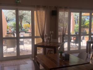 Hotels La Picholine : photos des chambres