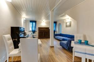 Il Giullare by agriturismo Borgo Castellaccia