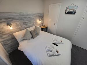 Single Room with Shower room in Ashby House