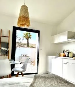 Maisonnette à proximité plage et port de St-Martin - La Grainetière