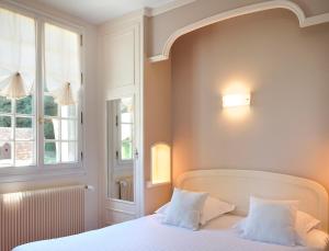 Hotels Hostellerie Du Chateau : photos des chambres