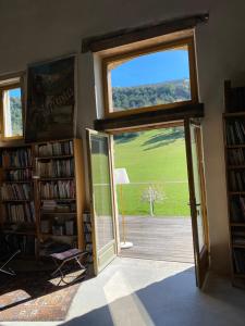 B&B / Chambres d'hotes Clos de Mont July, architecture XVIIIe au coeur de la nature : photos des chambres