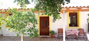 Small Villa Gerani