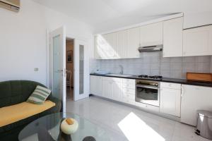 Apartment Nikola - near town centre