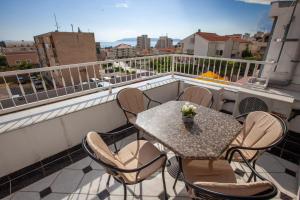 Apartment Nikola - near town centre