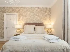 Sunderland Self Catering 2 - Violet Cottage Free Parking - Sunderland