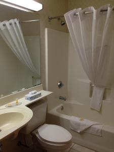 Queen Room with Two Queen Beds - Non-Smoking room in Days Inn by Wyndham Sturbridge