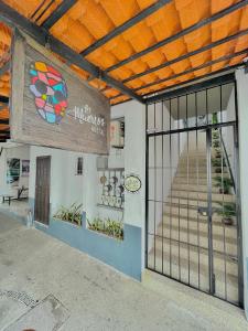 Los Muertos Hostal