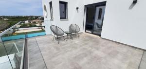 Sky Villa by Laranjal Rentals