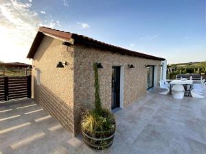 Trie Vineyard Cottage