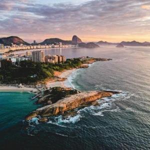 Quarto Triplo no coração de Copacabana