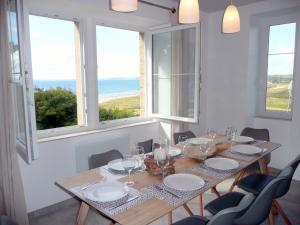 Maisons de vacances Holiday home with panoramic sea views, Plonevez-Porzay : photos des chambres