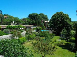 B&B / Chambres d'hotes Logis des Magnans -Les terrasses du Coutach - : photos des chambres