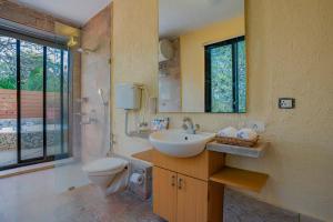 StayVista at Birdsong with Pvt Pool, Lawn & Gazebo