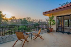 StayVista at Birdsong with Pvt Pool, Lawn & Gazebo