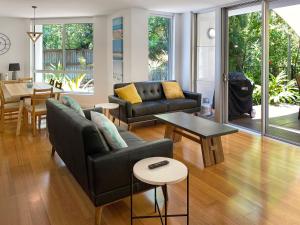 Maggies Beachfront Apartment 9