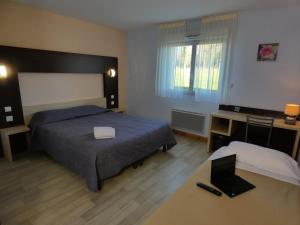 Hotels Hotel Azur Saint Junien Cit'Hotel : photos des chambres