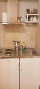 Jerry & Olis Apartments