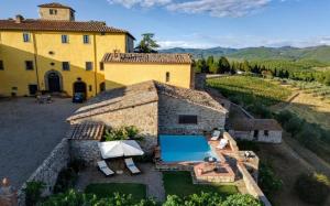 Elegant Villa wing of Castello di Cacchiano by VacaVilla