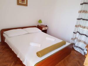 Apartment Jakov - old town center