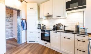 Terrassen-Fewo-Ankerplatz-direkt-am-Ostseestrand