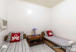 COFFEESWINGS LODGING HOUSE