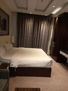 Clowzer Hotel