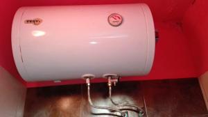 1 room in Nikea Park apartaments